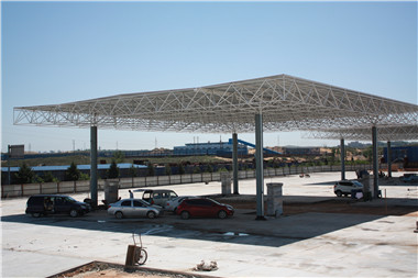 基泰加油站、LNG加氣站主體工程竣工  