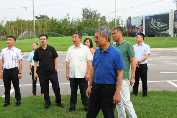 祝列克蒞臨基泰集團(tuán)參觀指導(dǎo)