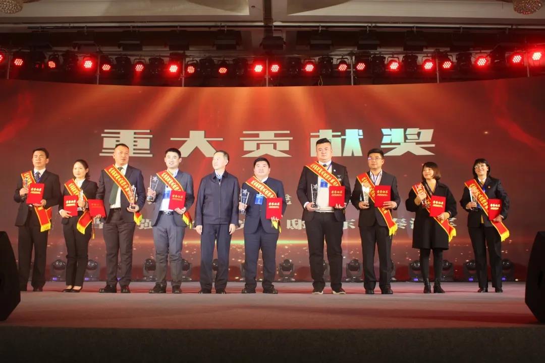 李亞光——抗擊新冠肺炎疫情“重大貢獻”獎！